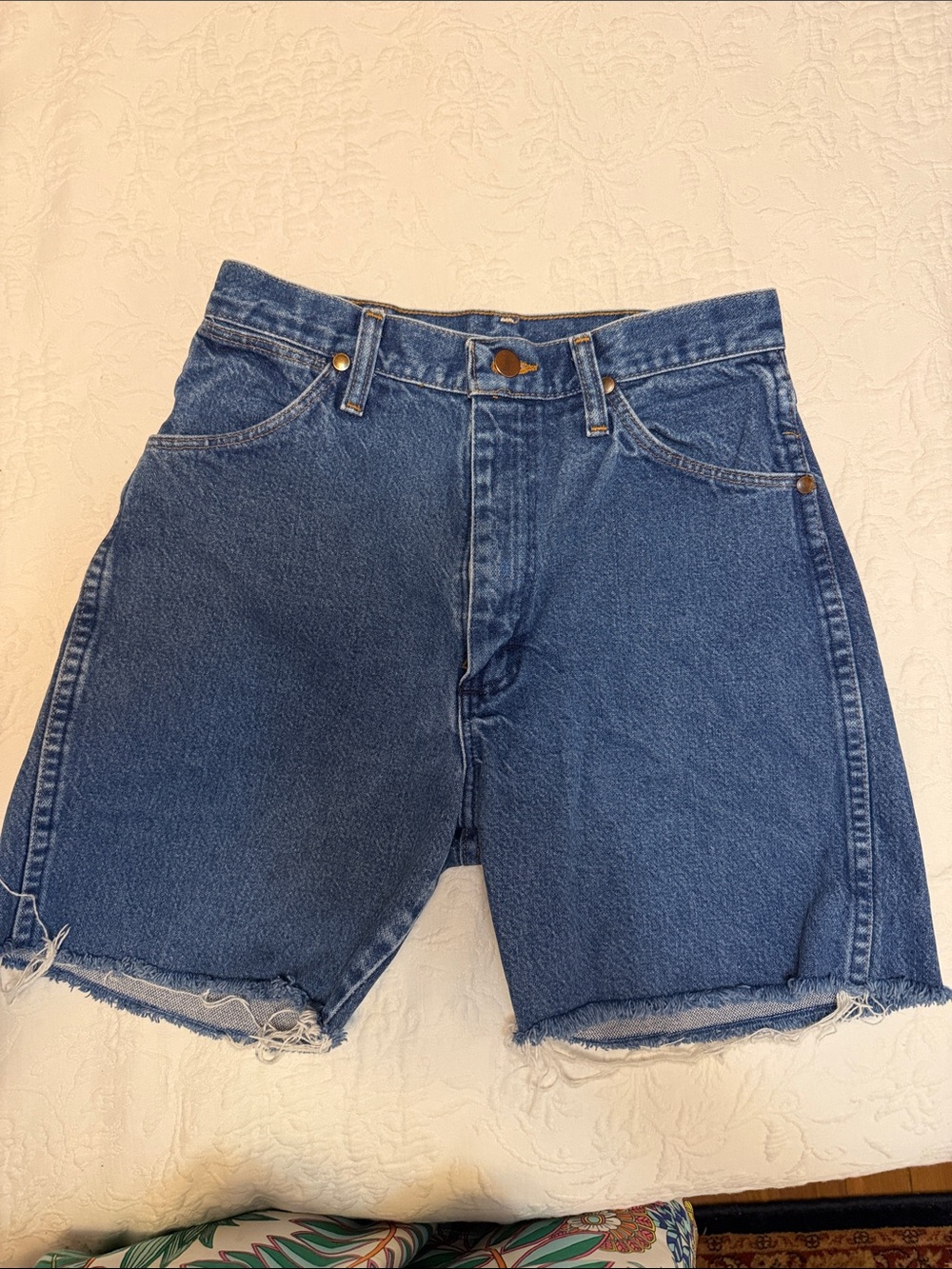 Wrangler Dark Blue Denim Cutoff Jean Shorts women size 26